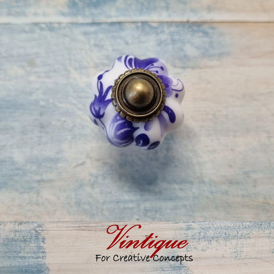 Vintage style acrylic cabinet knob 30mm-Purple Flower-Vintique Concepts