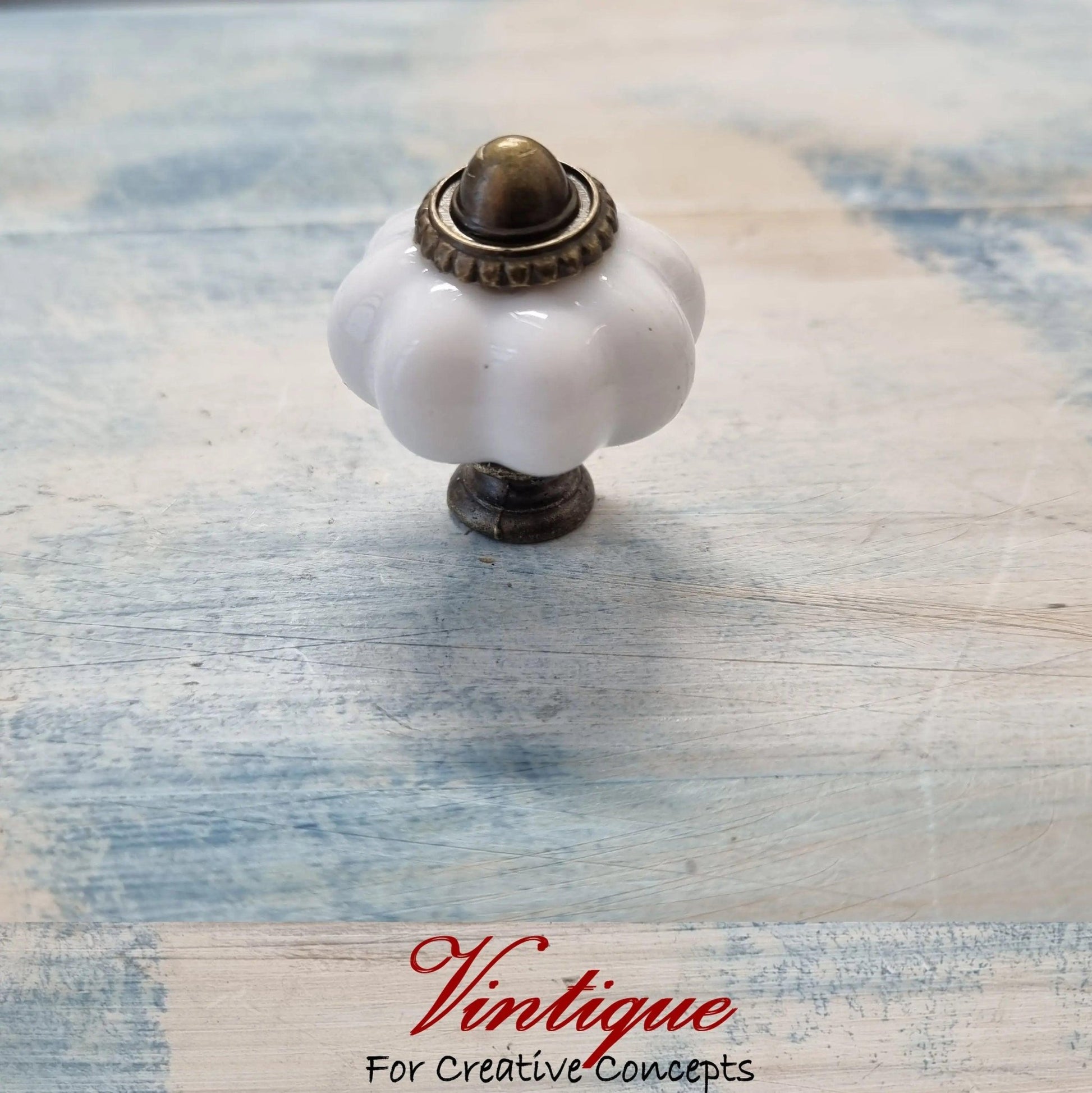 Vintage style acrylic cabinet knob 30mm-Renaissance White-Vintique Concepts